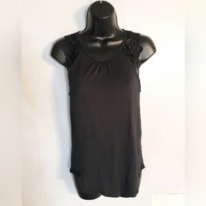 H&M black lace sleeveless top